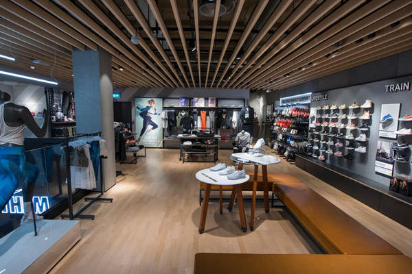 Nike Store Gallerian - 14.11.17