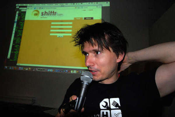 manfred wuits presenting sh... WerkzeugH - 12.08.10