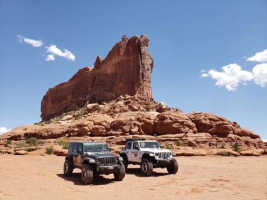 Outlaw Jeep Adventures and Rentals - 13.01.20